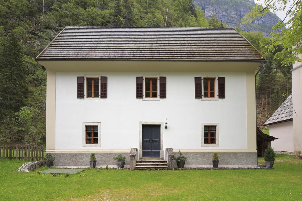 Pocitnisko Stanovanje Pri Cerkvi Trenta Exterior foto